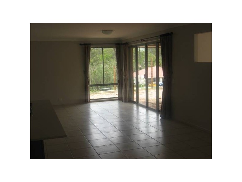 1 Berkeley CCT, Bellbird Park QLD 4300