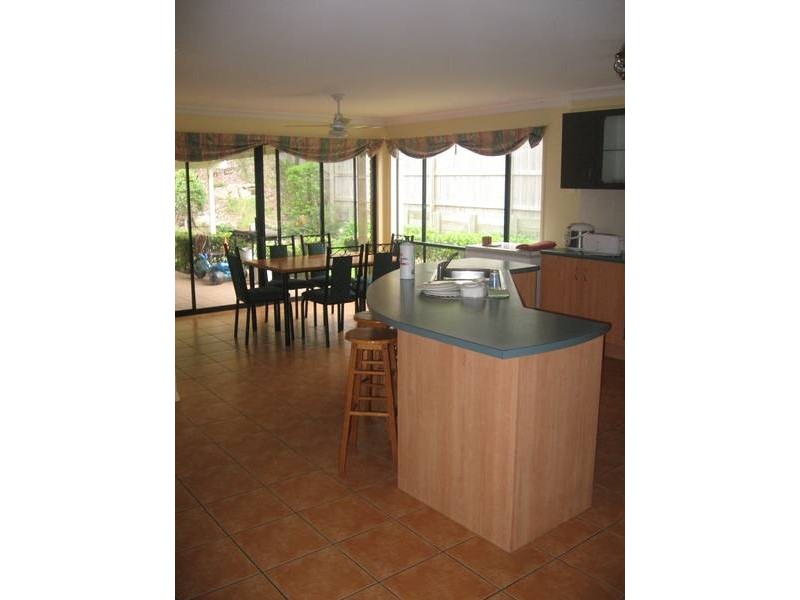 42 Berkshire Place, Springfield Lakes QLD 4300