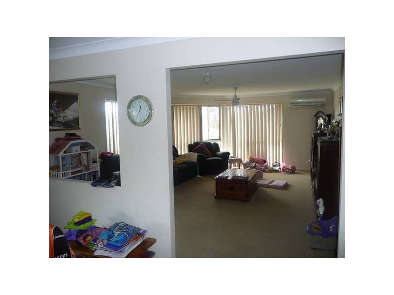 16 Emma Place, Springfield Lakes QLD 4300