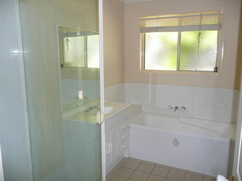 23 St James Avenue, Forest Lake QLD 4078