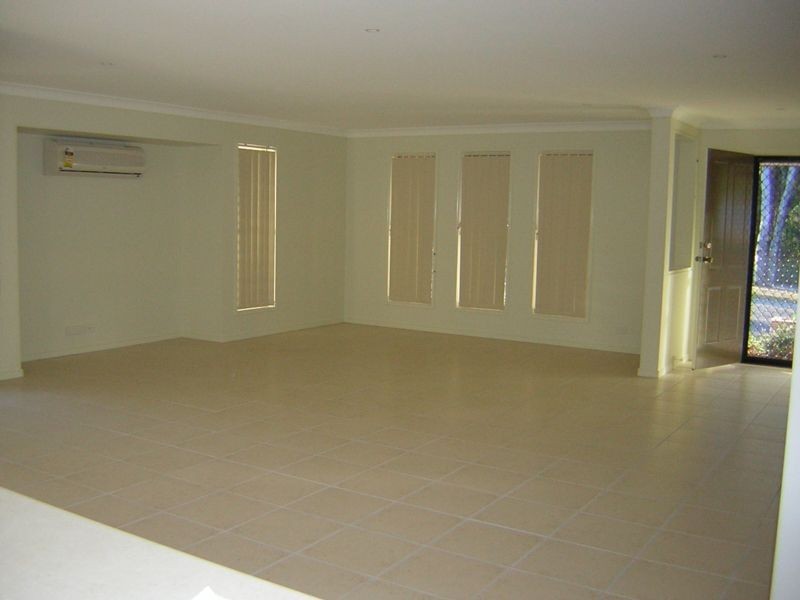2 Coventina Crescent, Springfield Lakes QLD 4300