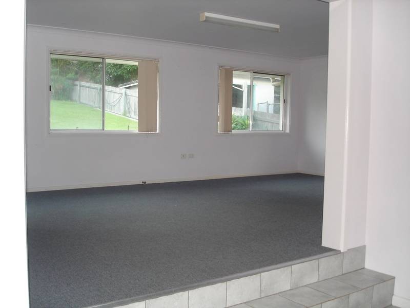 11 Sydney Rd, Warriewood NSW 2102