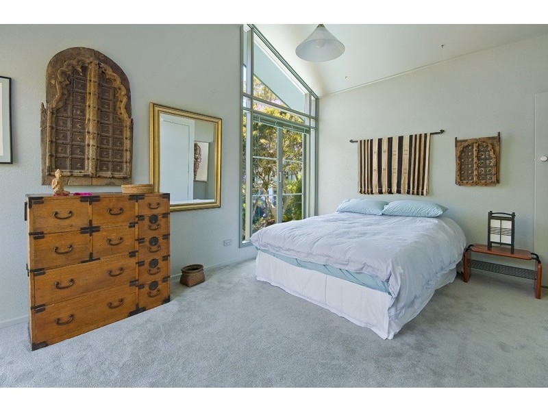 84 McCarrs Creek Rd, Church Point NSW 2105