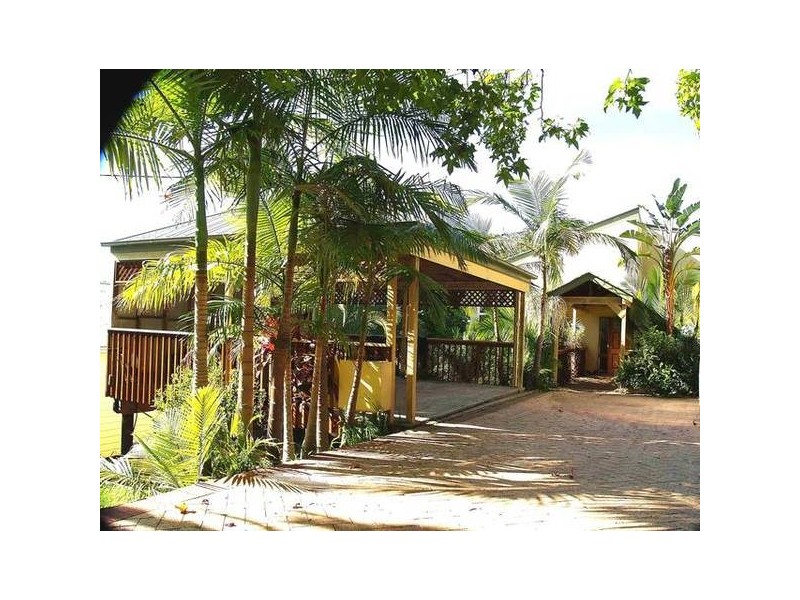 15 Kananook Avenue, Bayview NSW 2104