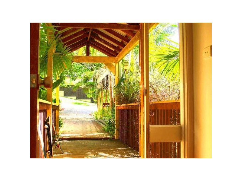 15 Kananook Avenue, Bayview NSW 2104