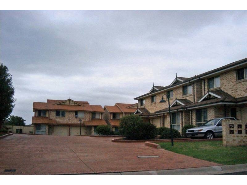 Glenmore Park NSW 2745