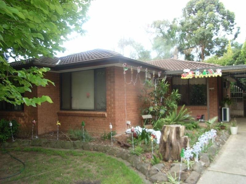 28 Soling Crescent, Cranebrook NSW 2749