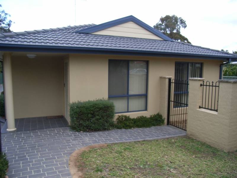 1/90 Lethbridge Street, Penrith NSW 2750