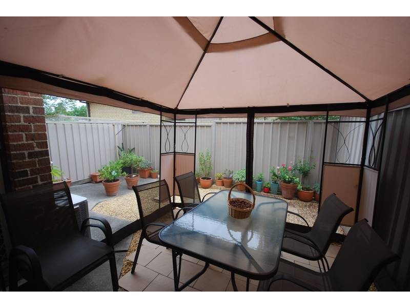 2/9-11 Thurston Street, Penrith NSW 2750