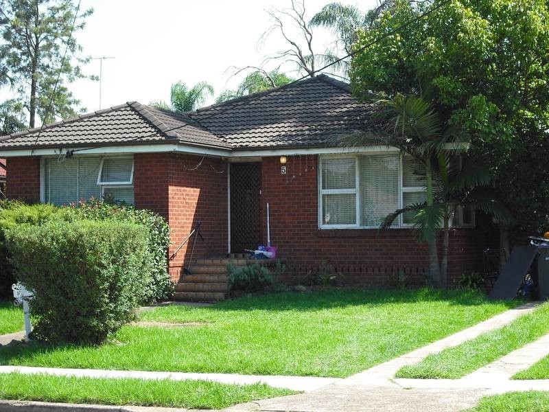 5 Maxwell Street, South Penrith NSW 2750