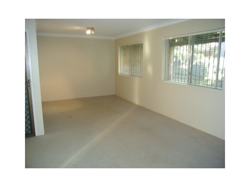 2/92 Copeland Street, Penrith NSW 2750