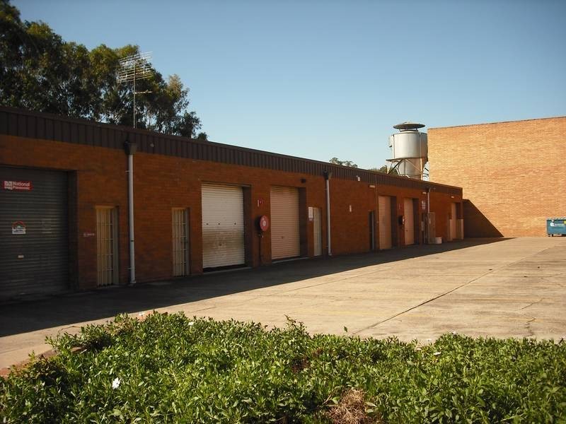 2/4 Dean Place, Penrith NSW 2750