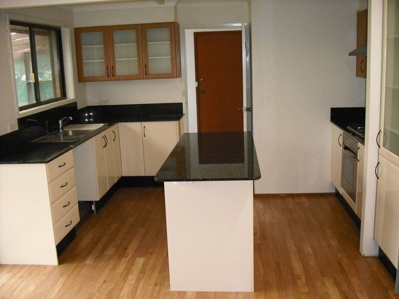 10 Yoogali Terrace, Blaxland NSW 2774