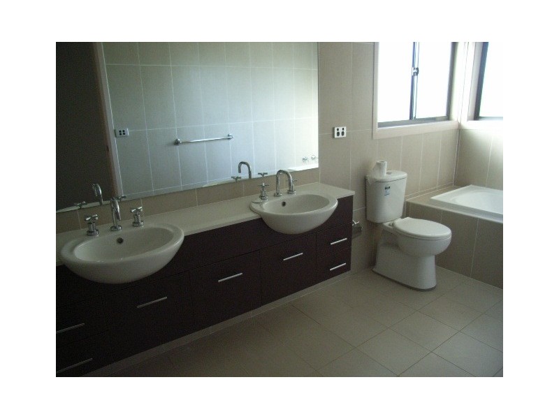 11a/10-12 Barrett Place, Cranebrook NSW 2749