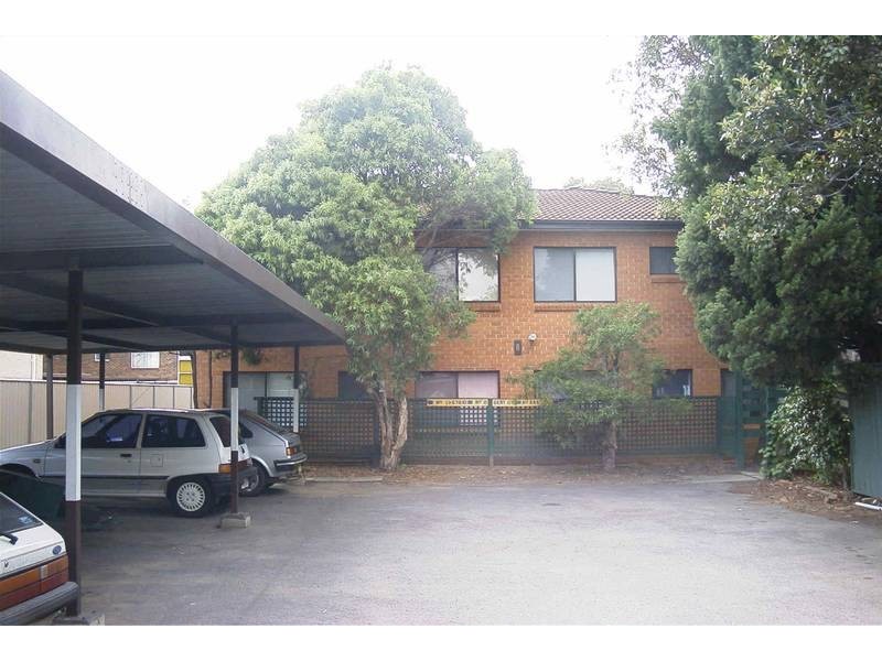 4/8 Dent Street, Penrith NSW 2750