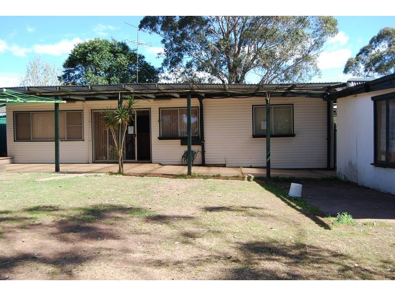 104 Illawong Avenue, Penrith NSW 2750