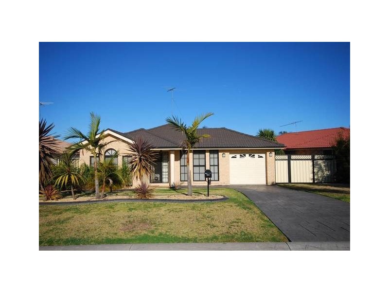 24 Waringa Crescent, Glenmore Park NSW 2745