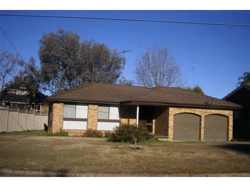 6 Parklands Drive, Leonay NSW 2750