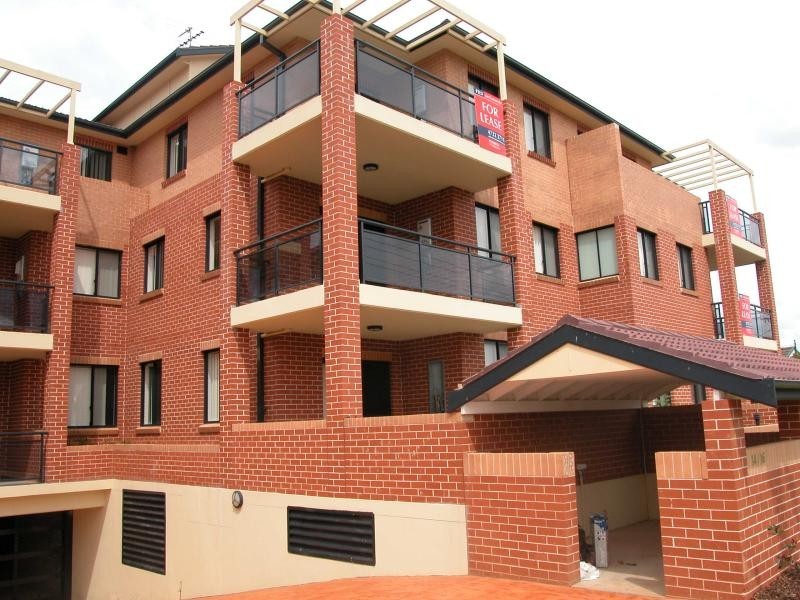 2/14-16 Regentville Road, Penrith NSW 2750