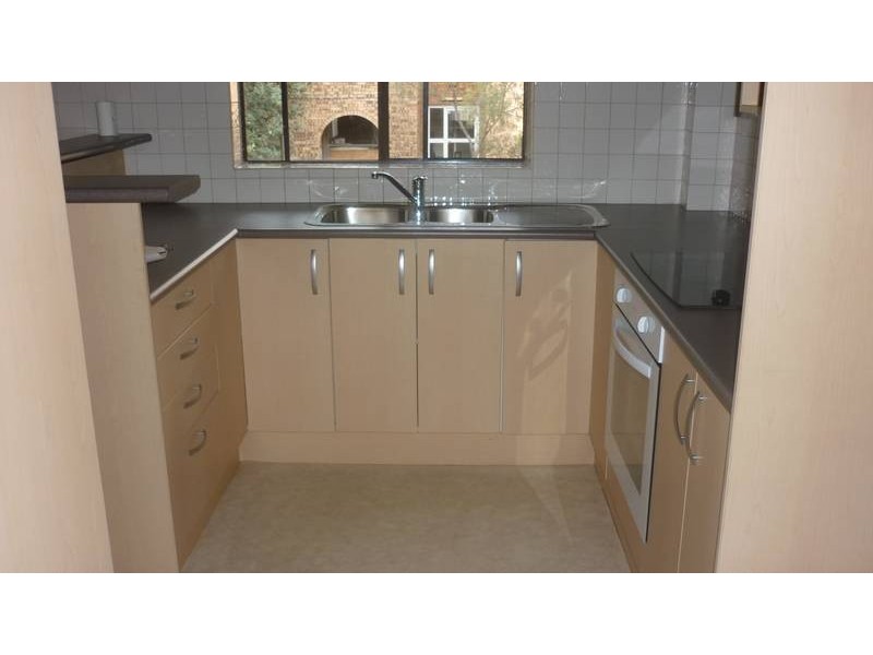 8/171 Derby Street, Penrith NSW 2750