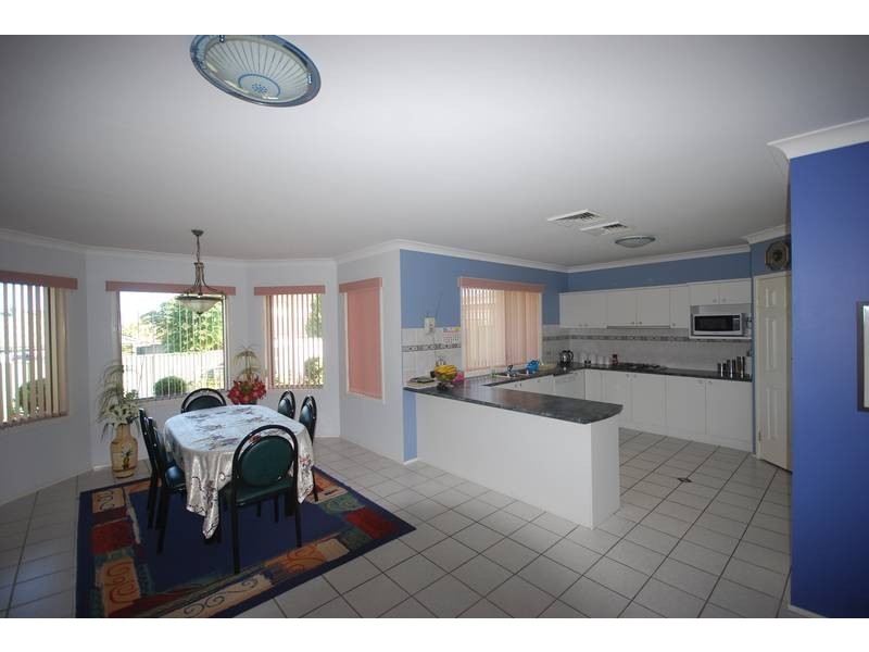 21 Birkdale Circuit, Glenmore Park NSW 2745
