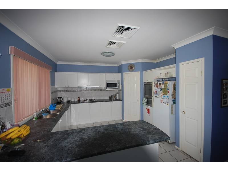 21 Birkdale Circuit, Glenmore Park NSW 2745