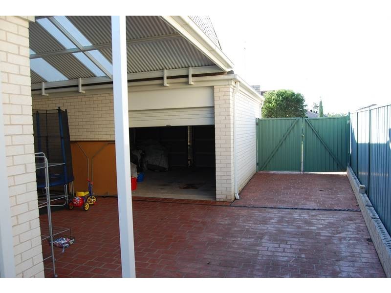 21 Birkdale Circuit, Glenmore Park NSW 2745
