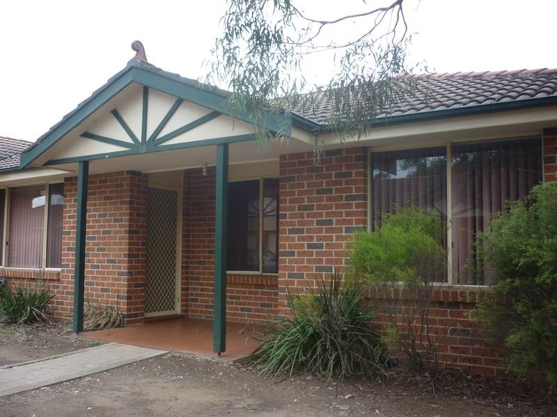 18/5a Edith St, Kingswood NSW 2747