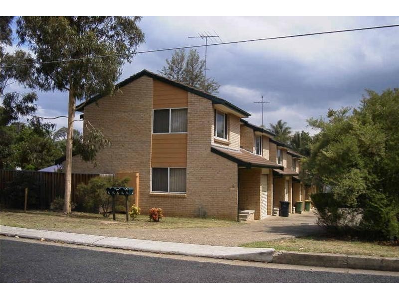 2/4 Thurston Street, Penrith NSW 2750