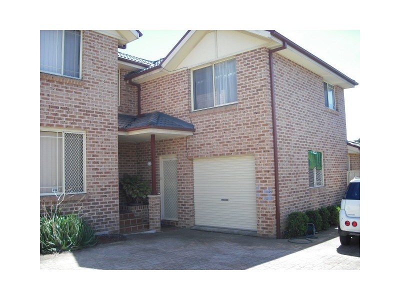 3/9 Blaxland Avenue, Penrith NSW 2750