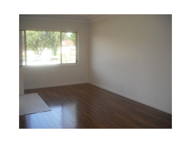 27 Melville Road, St Clair NSW 2759