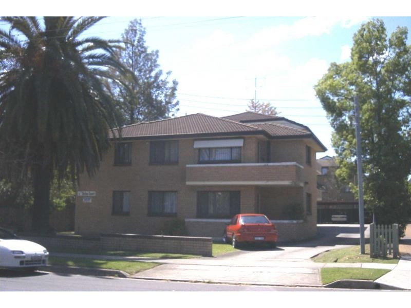 4/8 Macquarie Avenue, Penrith NSW 2750