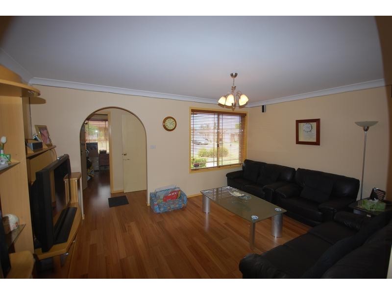 Claremont Meadows NSW 2747