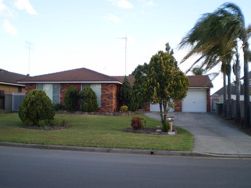 11 Nash Street, South Penrith NSW 2750