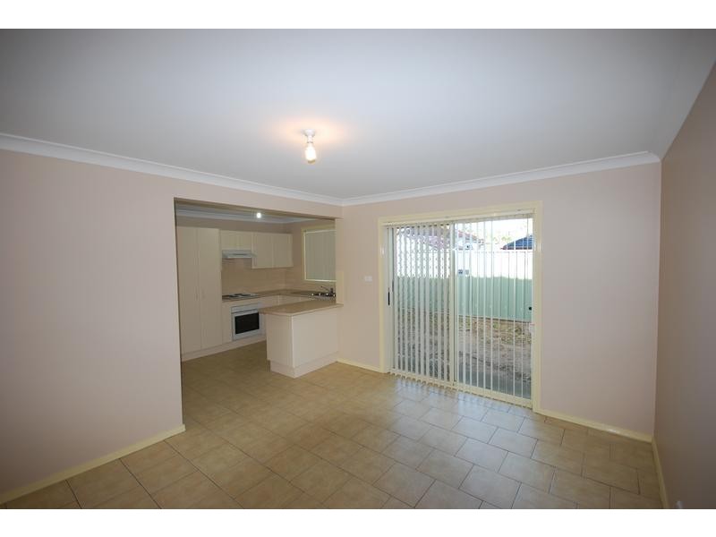 11/11 BARLOW STREET, Cambridge Park NSW 2747