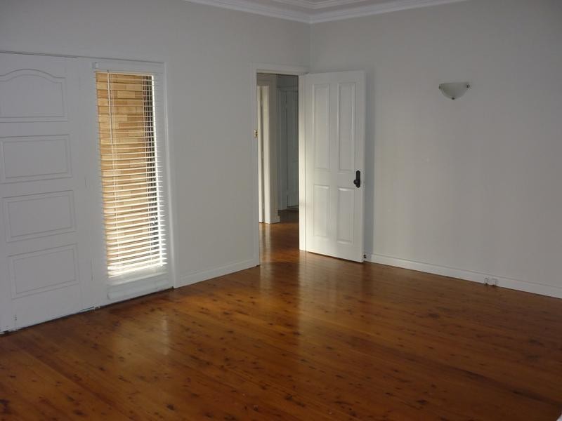 2 Cronin Street, Penrith NSW 2750