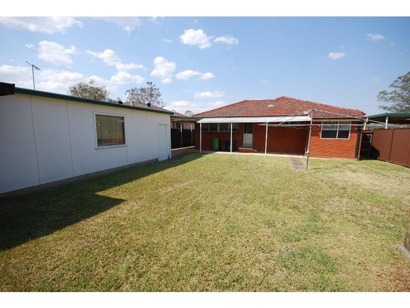 27 Herbert Street, Cambridge Park NSW 2747