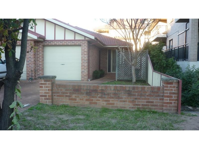 2/20 Regentville Road, Penrith NSW 2750