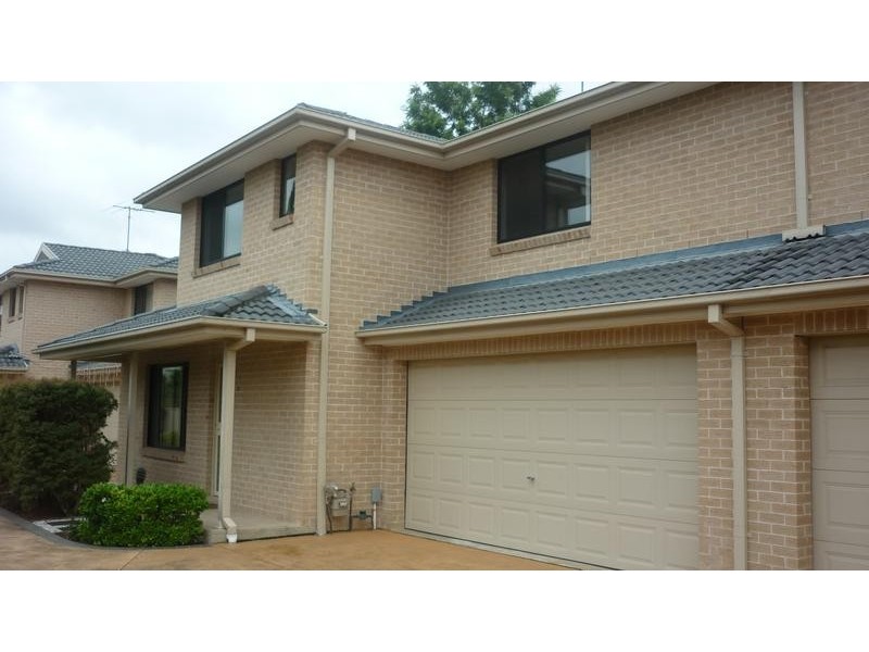 2/94 Saddington Street, St Marys NSW 2760