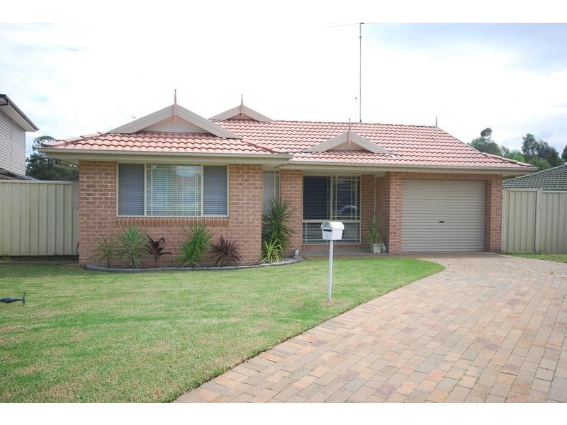 5 Cygnus Place, Cranebrook NSW 2749