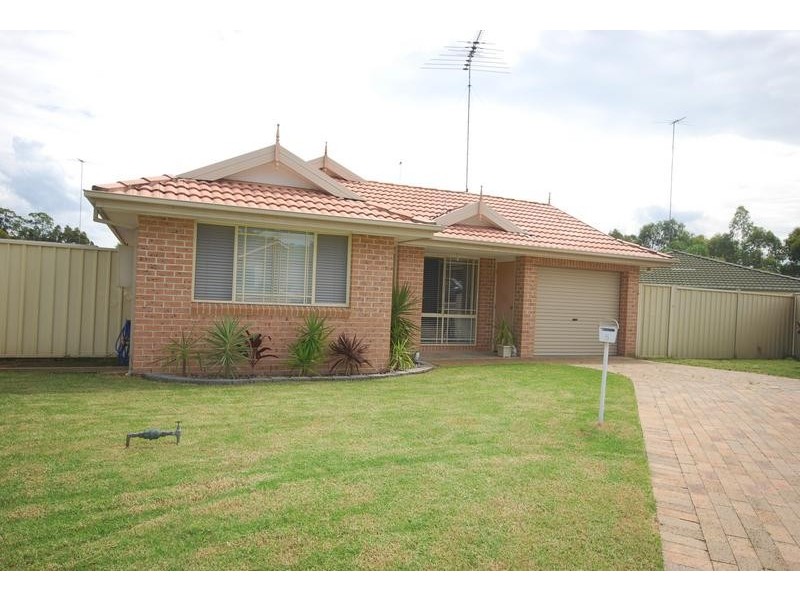5 Cygnus Place, Cranebrook NSW 2749