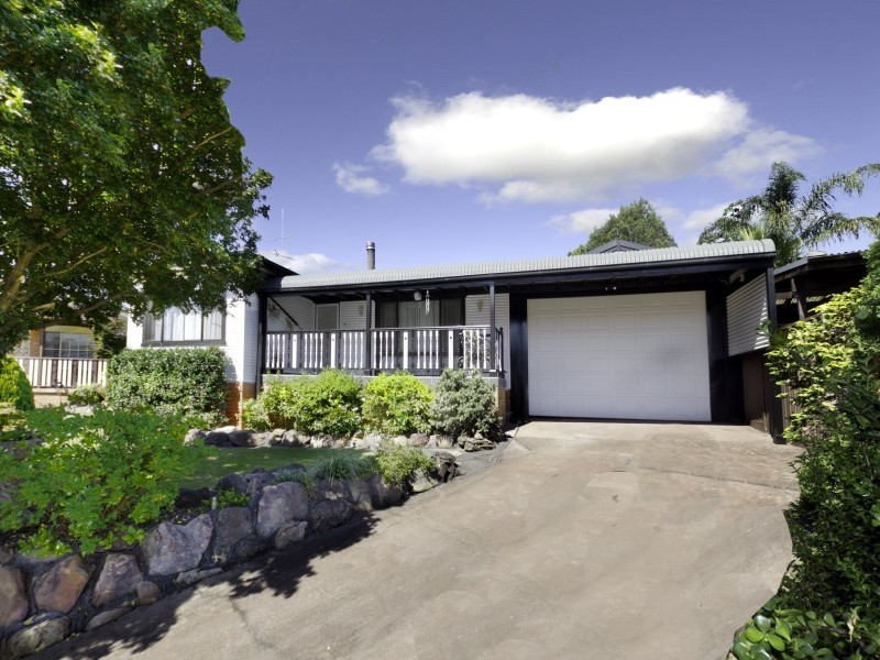 10 Meegan Place, Colyton NSW 2760