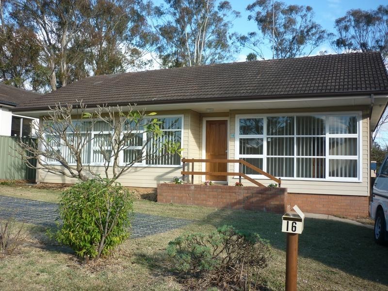 16 Cronin Street, Penrith NSW 2750