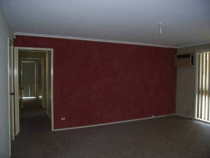 1 Francis Greenway Drive, St Clair NSW 2759