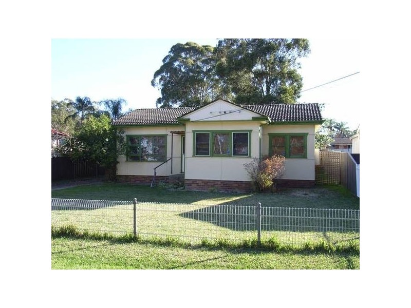 Wrench Street, Cambridge Park NSW 2747