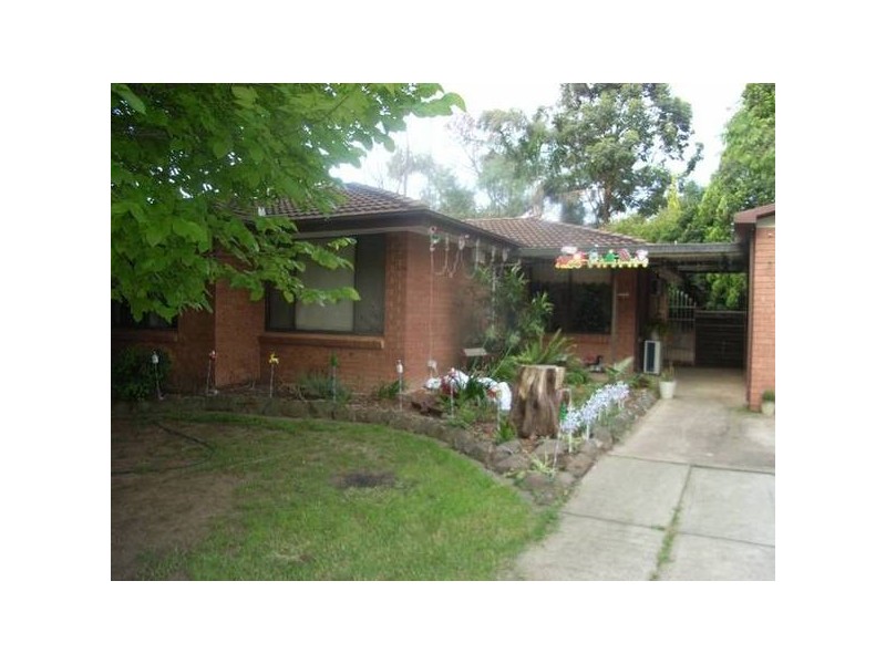 28 Soling Crescent, Cranebrook NSW 2749