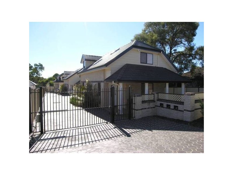 1/57 Great Western Highway, Kingswood NSW 2747