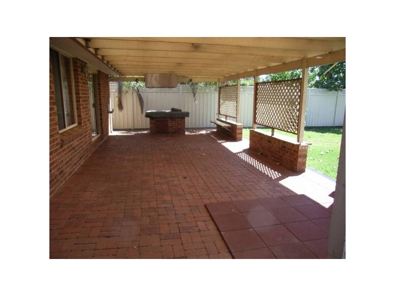 11 Mozart Place, Cranebrook NSW 2749