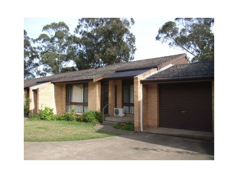 4/25 Barlow Street, Cambridge Park NSW 2747