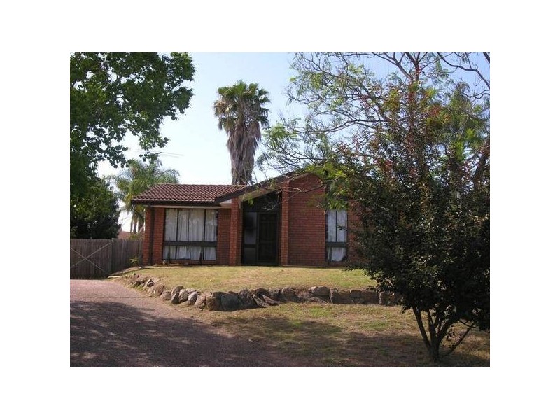 4 Higgs Place, Cranebrook NSW 2749